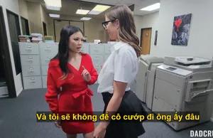 Vợ tôi không có nhà, tôi dụ dỗ bảo mẫu ở nhà, anh chàng thích phụ nữ lớn tuổi, tóc bà già toàn là bạc trắng