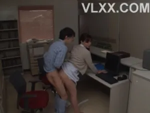 Lồn em lúc nào cũng phải hoạt động hết công suất