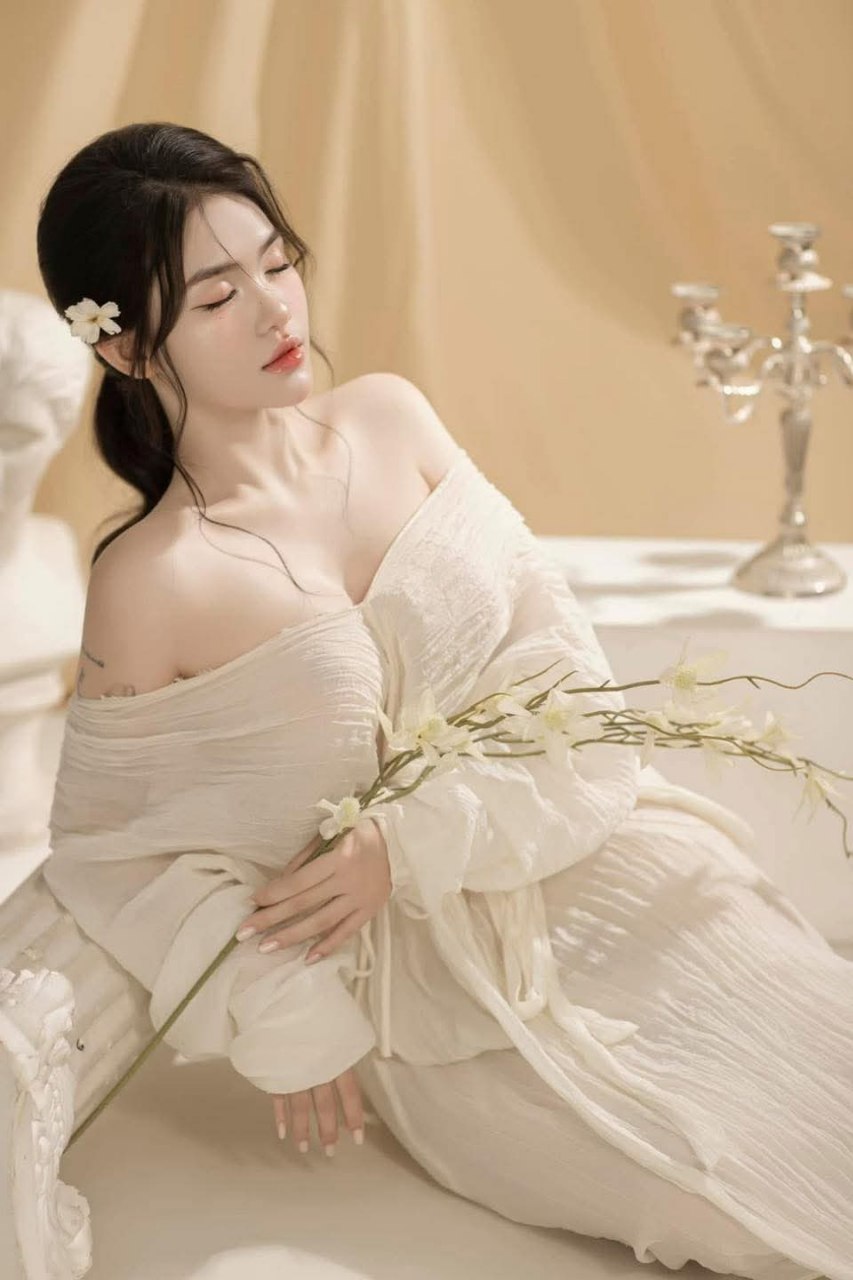 Nện ở buổi hẹn hò đầu tiên với cô nàng xinh như thiên thần